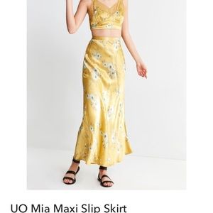 ISO ISO 🗣 Maxi skirt
